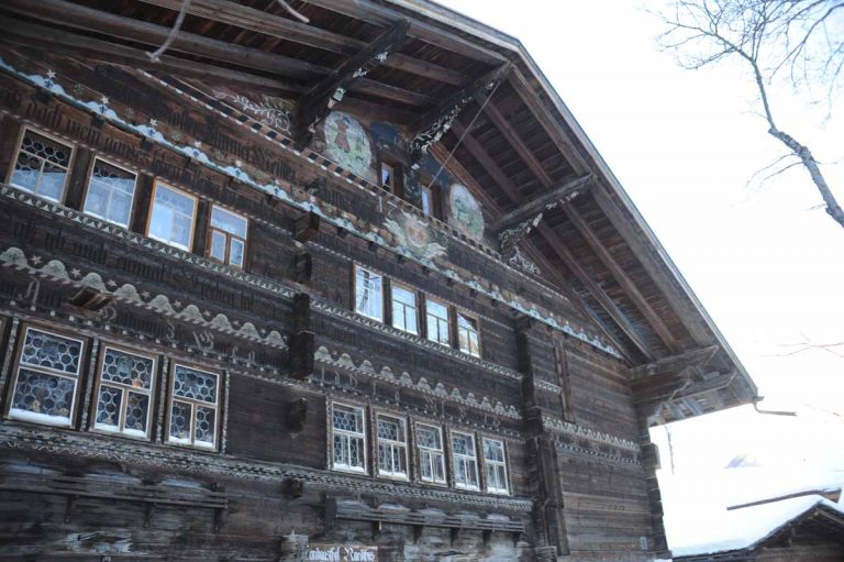 c Peter Schildknecht