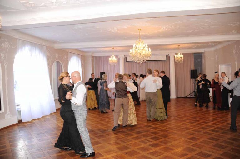 c Peter Schildknecht