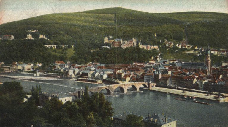 Blick vom Philosophenweg zum Schloss