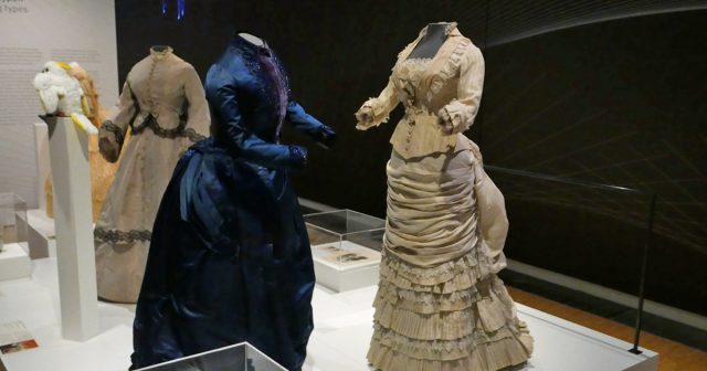 „Kleider in Bewegung“ – eine Sonderausstellung des Historischen Museums Frankfurt