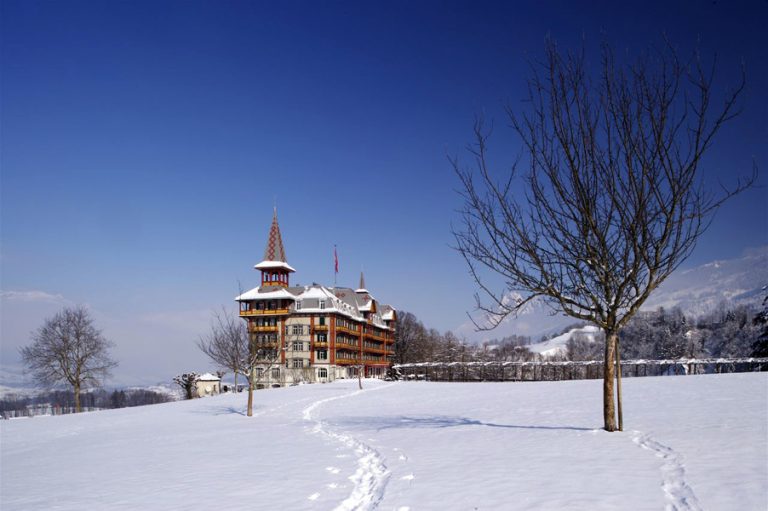 Winterbild des Hotels