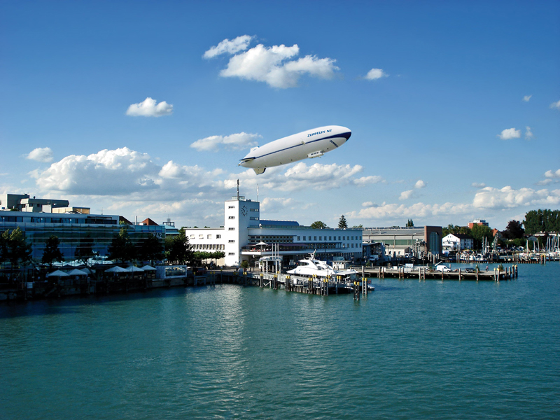 Direkt am Hafen gelegen: Das Zeppelin Museum im ehemaligen Hafenbahnhof Direkt am Hafen gelegen: Das Zeppelin Museum im ehemaligen Hafenbahnhof