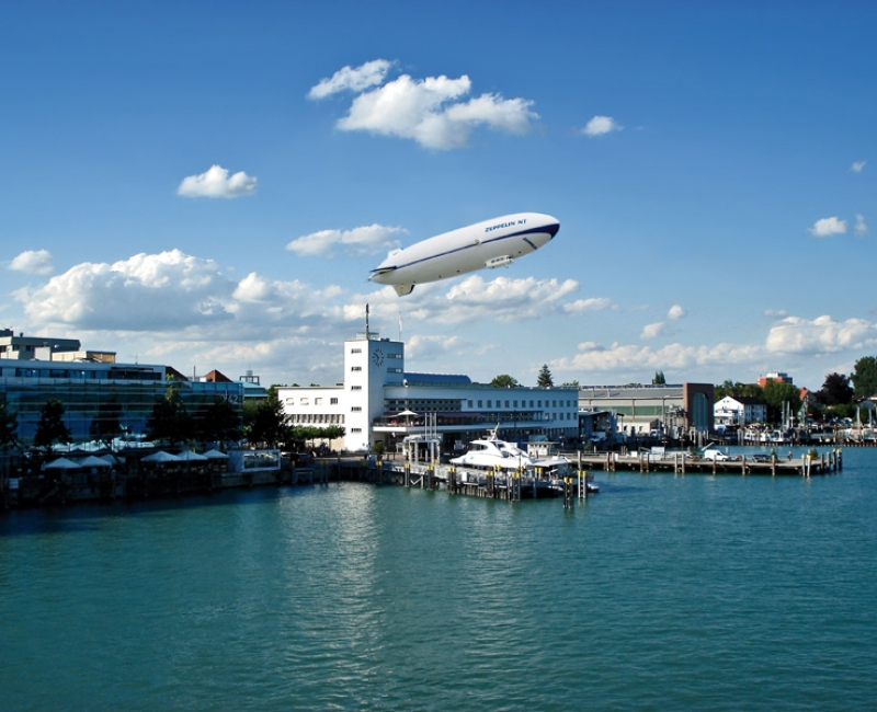 Direkt am Hafen gelegen: Das Zeppelin Museum im ehemaligen Hafenbahnhof
